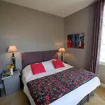 Tournefeuille La Cure Bed & Breakfast