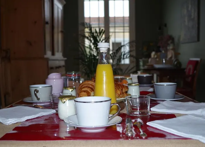 Tournefeuille La Cure Bed & Breakfast 4*